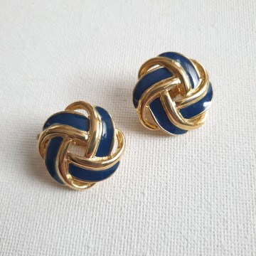 Trifari TM 90's goldtone dark blue enamel earrings