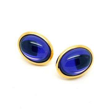 Trifari TM goldtone earrings with purple cabochon - Bliinkt
