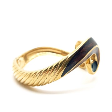 Trifari TM - goldtone hinged bangle with brown marbled and black enamel - Bliinkt