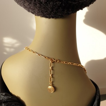 Vintage goldtone 50s/60s necklace with centerpiece knot