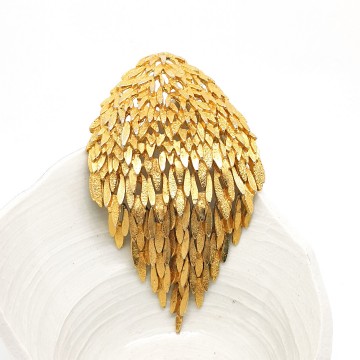 Vintage brushed goldtone dangle brooch - Bliinkt