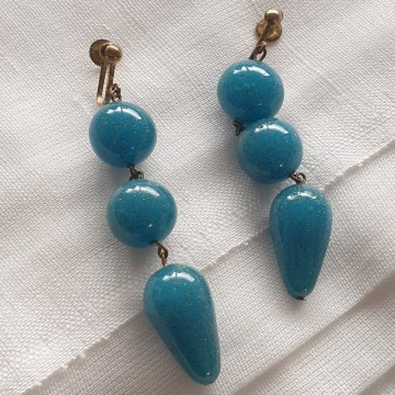 Old dangle earrings with dark turquoise glass beads with gold glitter - Bliinkt