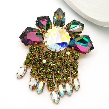 Vintage rhinestone dangle brooch with green and reflective purple, white ab rhinestones - Bliinkt