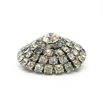 Weiss bolvormige broche met heldere strass