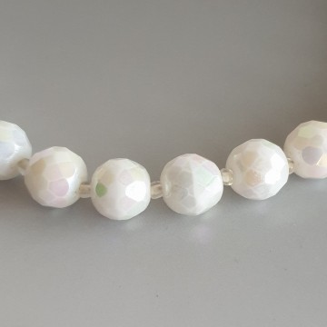 West Germany - short necklace with white aurora borealis glass beads - Bliinkt