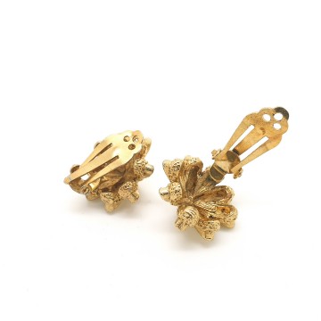 West - goldtone flower earrings - Bliinkt