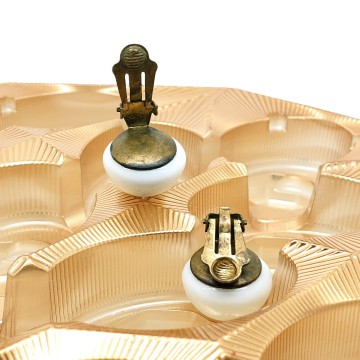 White glass button earrings 50s - Bliinkt