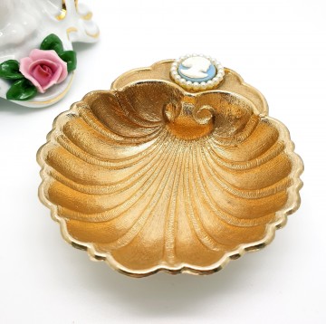 Wiesner shell shaped footed jewelry dish with blue cameo and seed pearls