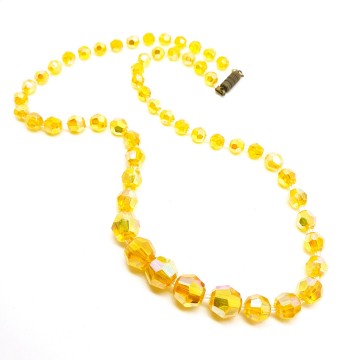 Ketting met gele facetgeslepen aurora borealis glaskralen