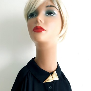 Yves Saint Laurent - goldtone double triangle brooch - Bliinkt