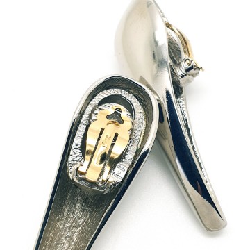 Yves Saint Laurent - Large silvertone elongated earrings - Bliinkt