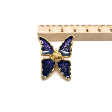 Yves Saint Laurent - purple enamelle